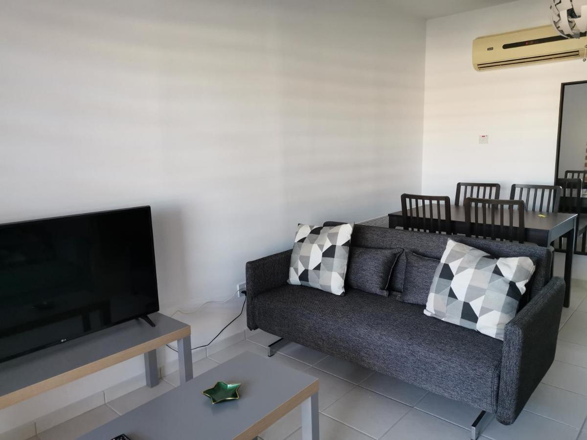 Iris Village, Near Kings Avenue Mall - By Imh Travel & Tours Paphos Exteriér fotografie