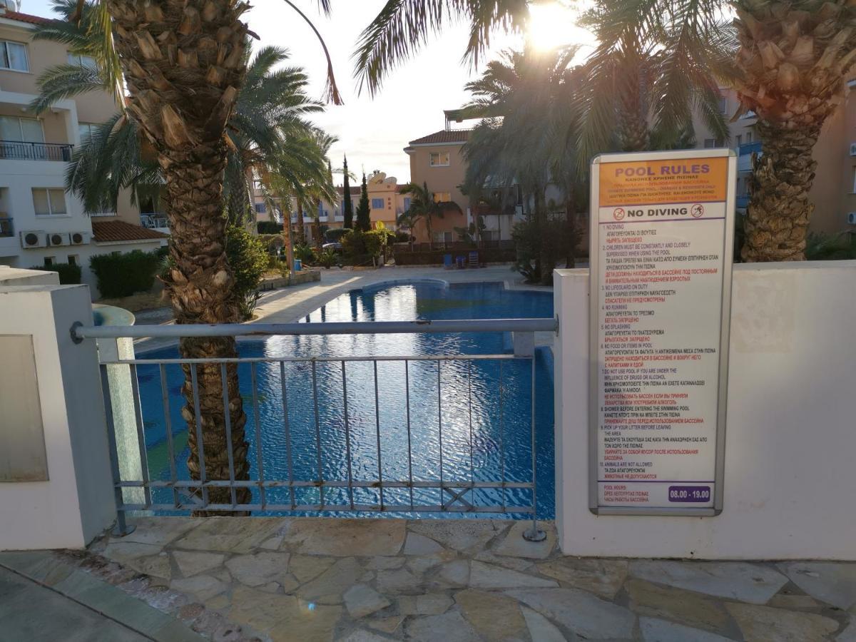 Iris Village, Near Kings Avenue Mall - By Imh Travel & Tours Paphos Exteriér fotografie