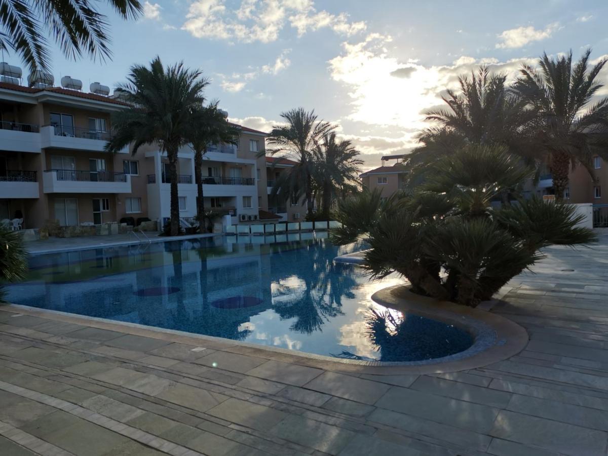 Iris Village, Near Kings Avenue Mall - By Imh Travel & Tours Paphos Exteriér fotografie
