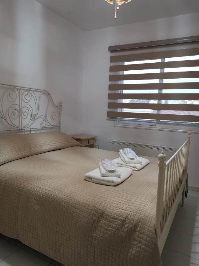Iris Village, Near Kings Avenue Mall - By Imh Travel & Tours Paphos Exteriér fotografie