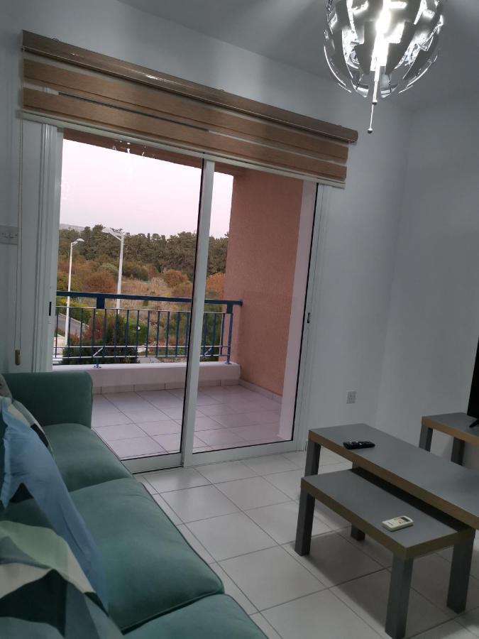 Iris Village, Near Kings Avenue Mall - By Imh Travel & Tours Paphos Exteriér fotografie