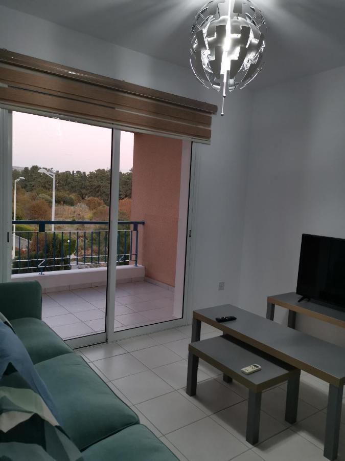 Iris Village, Near Kings Avenue Mall - By Imh Travel & Tours Paphos Exteriér fotografie