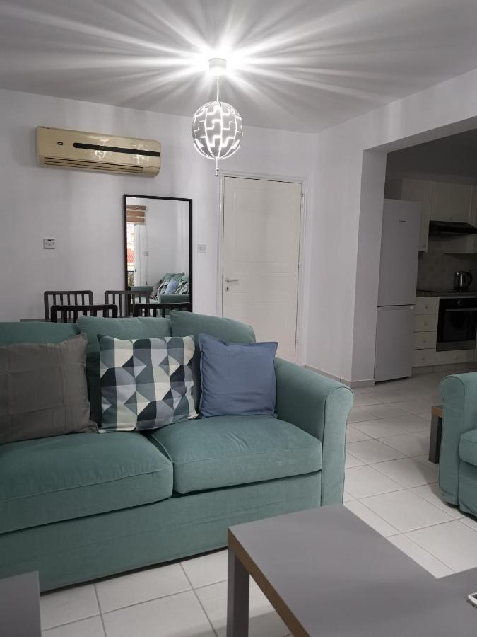 Iris Village, Near Kings Avenue Mall - By Imh Travel & Tours Paphos Exteriér fotografie